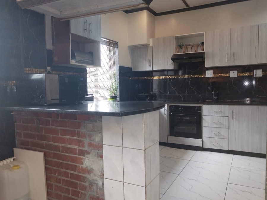 3 Bedroom Property for Sale in Riverton Western Cape